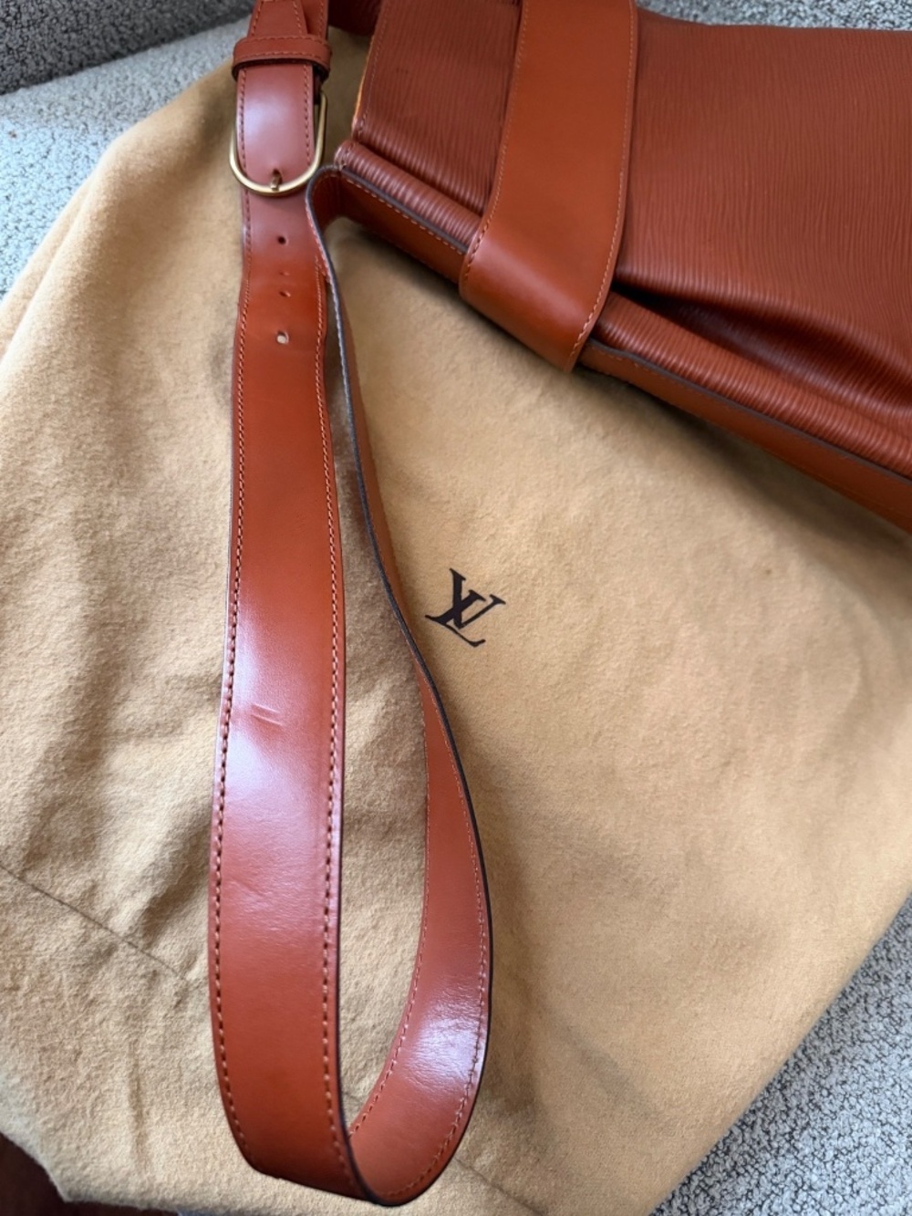 Louis Vuitton Vintage LV Monogram Sac d'Epaule - Picture 3 of 6